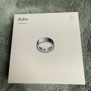 SEALED BRAND NEW Oura Ring 4 Smart Ring — Silver Size 7 Plus extra charger.